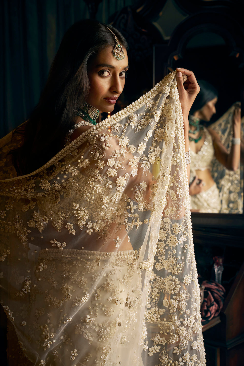 Ivory Three-dimensional Floral Saree