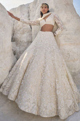 Cream Three-Dimensional Lehenga Set