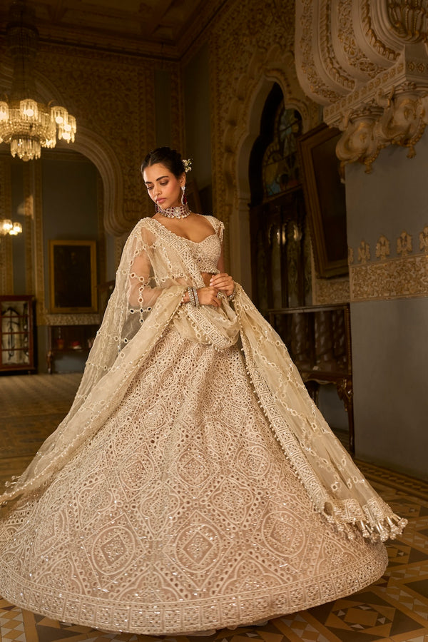 Seema Gujral Official Website | Designer Indian Couture Seema Gujral Official Website | Designer Indian Couture
